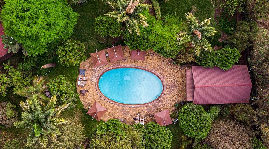 6 DAYS COMFORT WILDLIFE SAFARI IN TZ AND 3 DAYS ZANZIBAR BEACH SAFARI